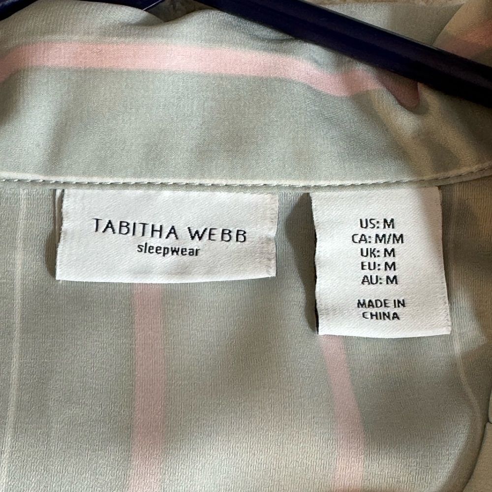 Tabitha Webb Pajama Top Womens size‎ Medium Striped Button up Satin Relaxed Fit - Picture 10 of 12